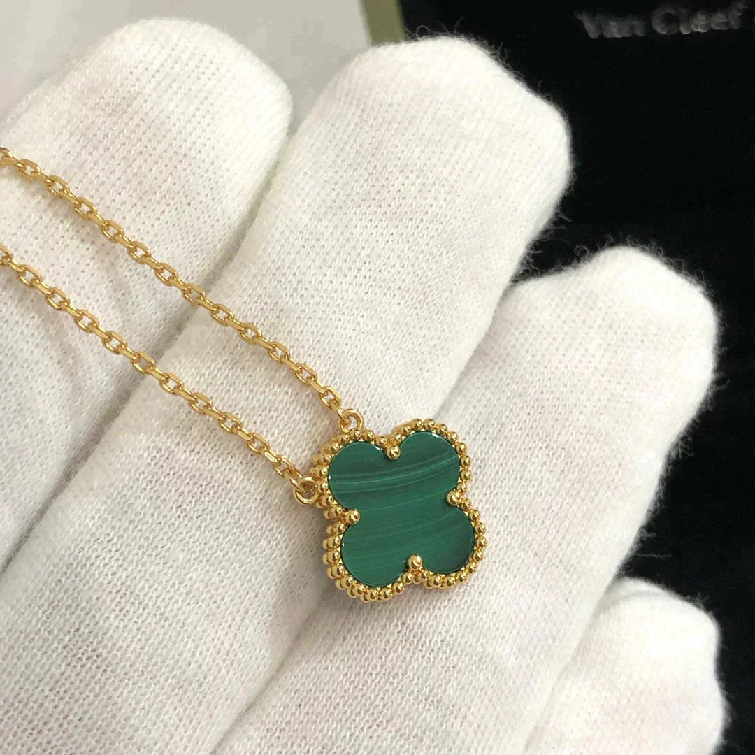 [Jewelicorn]CLOVER 15MM MALACHITE SINGLE FLOWER  NECKLACE
