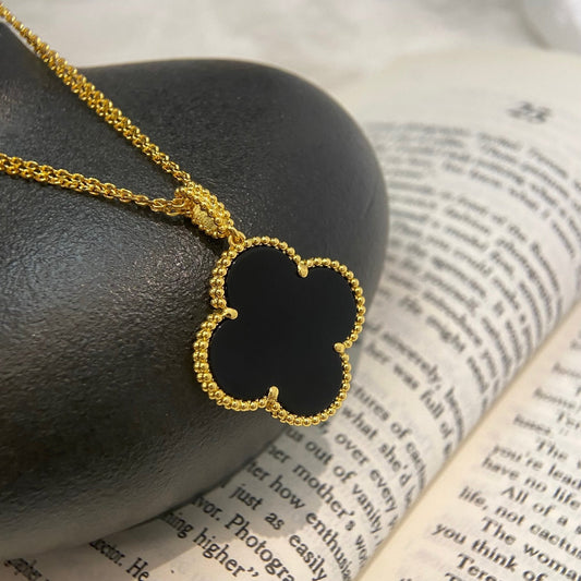 [Jewelicorn]CLOVER 25MM NECKLACE GOLD ONYX