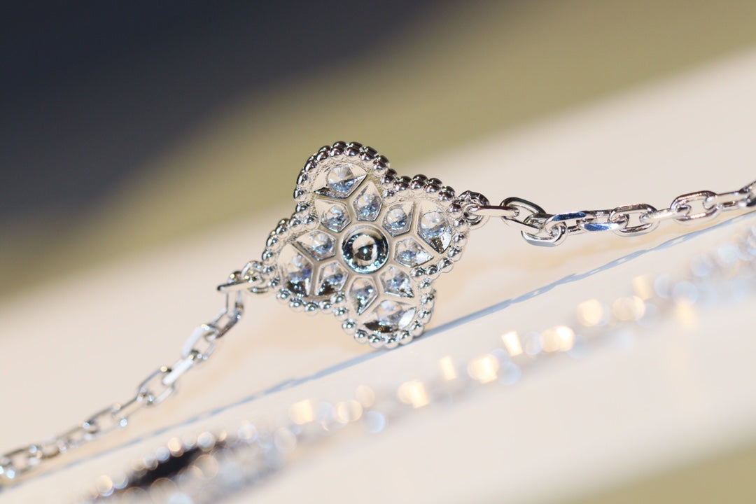 [Jewelicorn]CLOVER 20 MOTIFS ONYX DIAMOND SILVER
