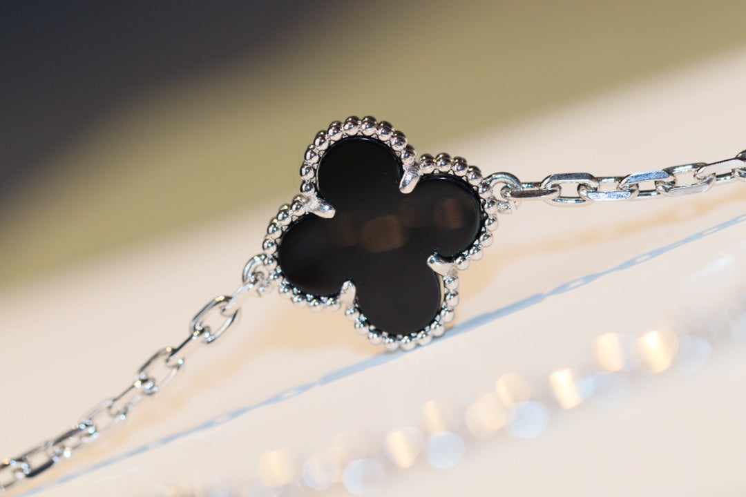 [Jewelicorn]CLOVER 20 MOTIFS ONYX DIAMOND SILVER