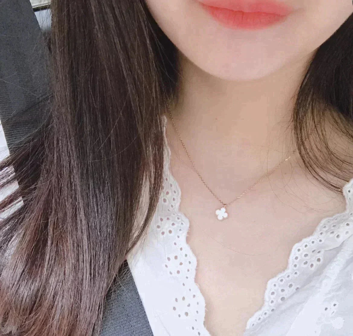 [Jewelicorn]CLOVER MINI 9.5MM WHITE MOTHER-OF-PEARL NECKLACE