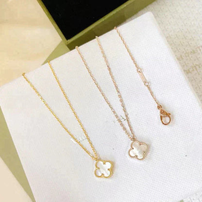 [Jewelicorn]CLOVER MINI 9.5MM WHITE MOTHER-OF-PEARL NECKLACE