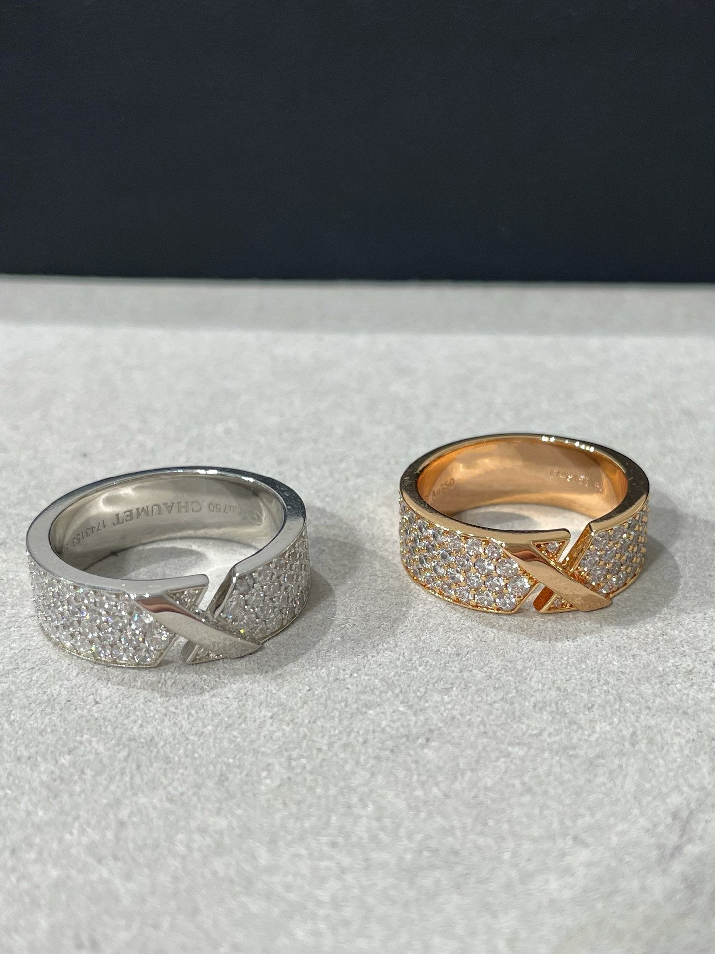 [Jewelicorn]LIENS EVIDENCE  DIAMOND PAVED RING