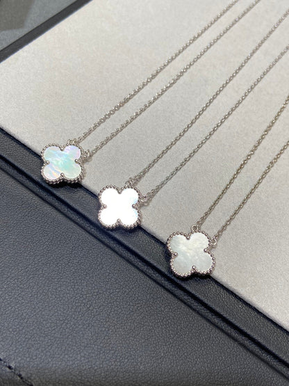 [Jewelicorn]CLOVER MEDIUM SILVER WHITE MOP NECKLACE