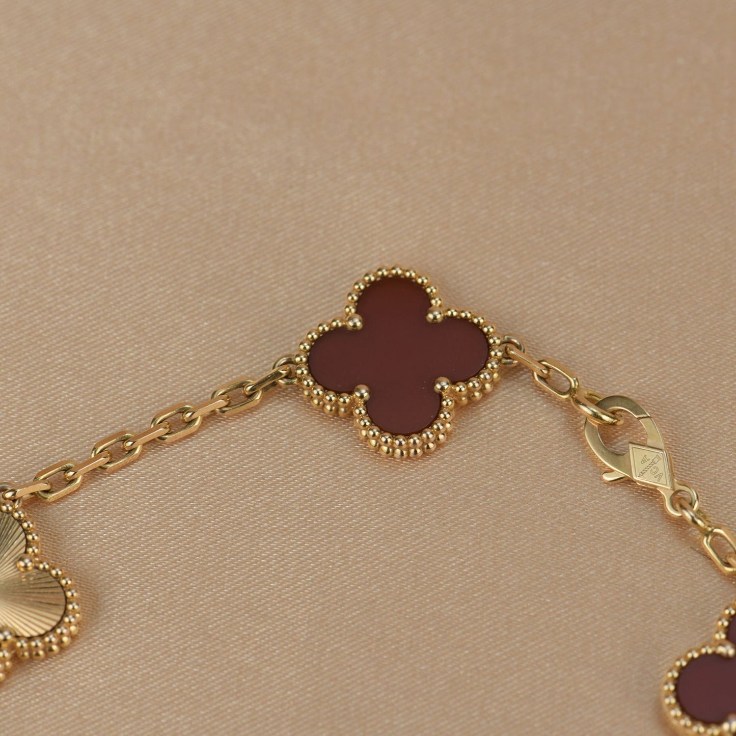 [Jewelicorn]CLOVER  5 MOTIFS CARNELIAN GOLD BRACELET