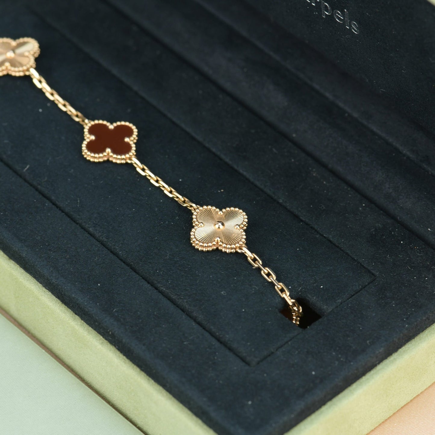 [Jewelicorn]CLOVER  5 MOTIFS CARNELIAN GOLD BRACELET