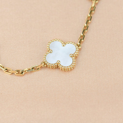 [Jewelicorn]CLOVER  5 MOTIF WHITE MOP BRACELET