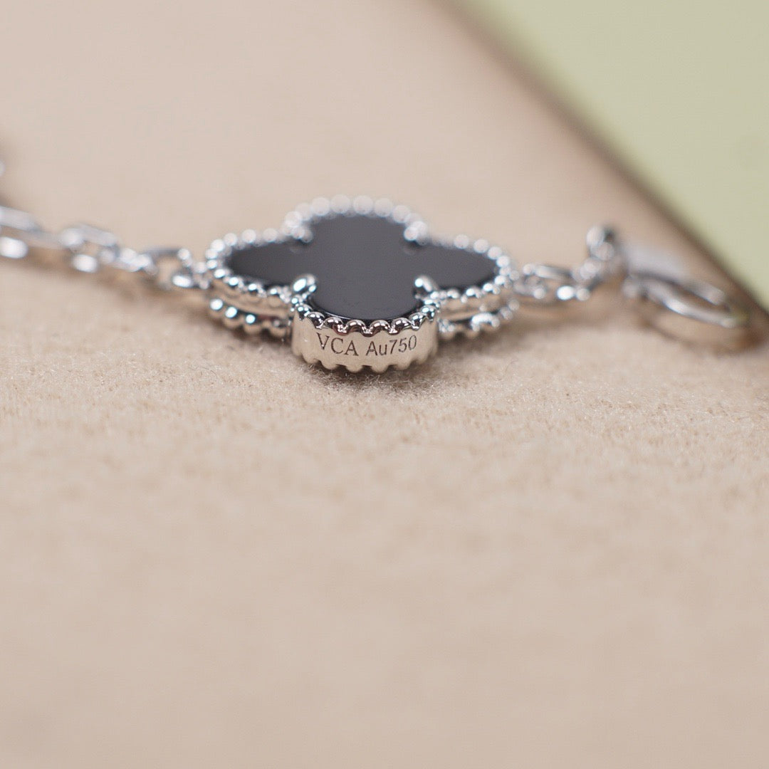 [Jewelicorn]CLOVER 5 MOTIF ONYXS  BRACELET SILVER