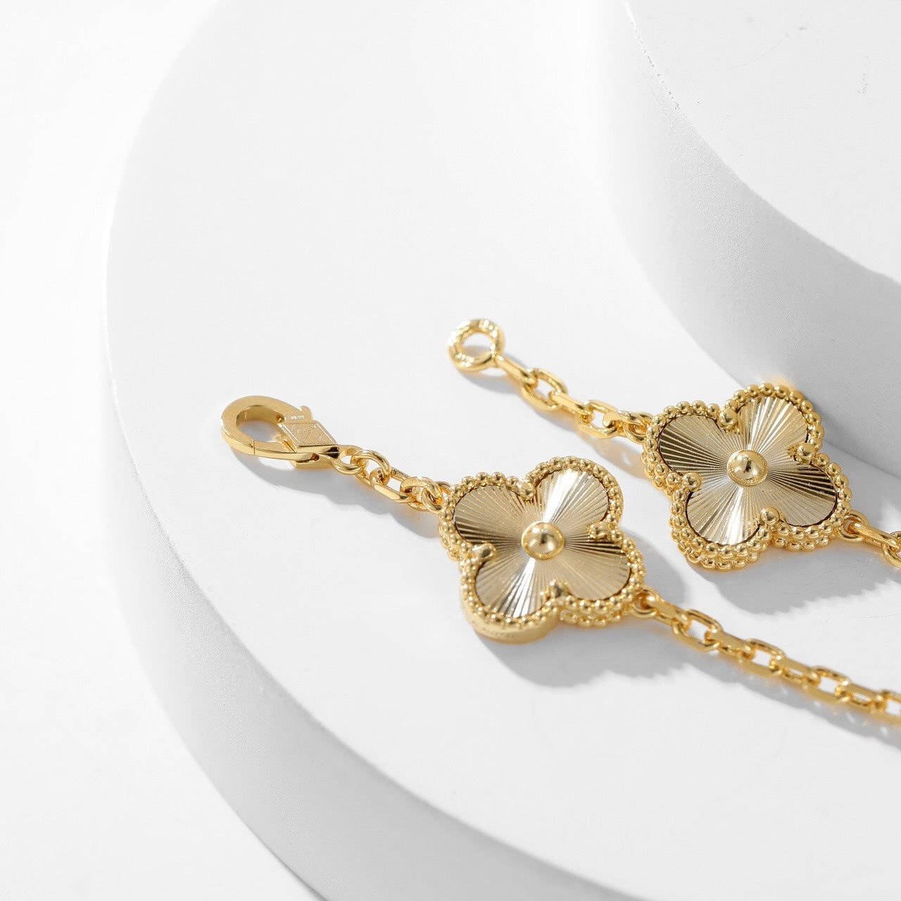 [Jewelicorn]CLOVER 10 MOTIFS LASER NECKLACE