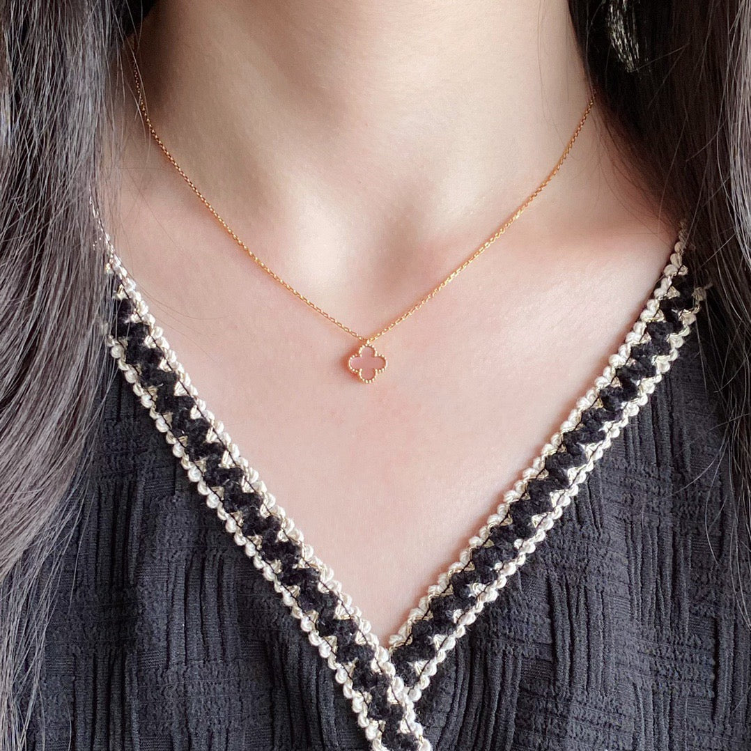 [Jewelicorn]CLOVER 15MM PINK MOTHER-OF-PEARL SINGLE FLOWER NECKLACE