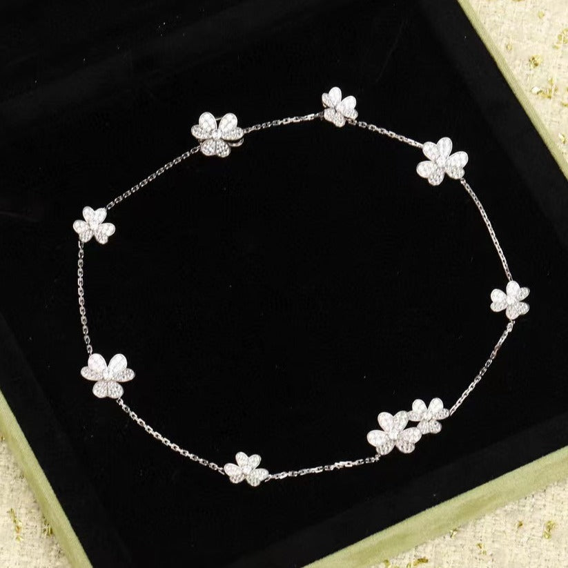 [Jewelicorn]FRIVOLE SILVER 9 FLOWERS NECKLACE