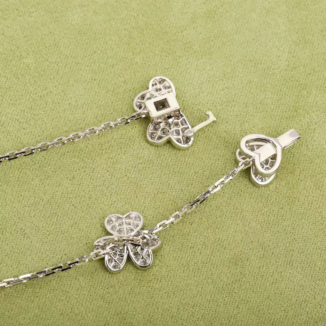[Jewelicorn]FRIVOLE SILVER 9 FLOWERS NECKLACE